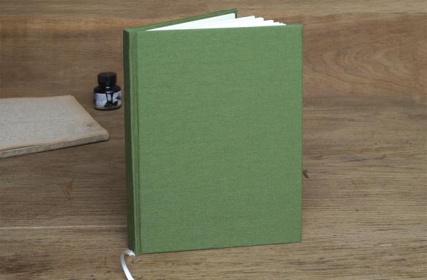 Zeichenbuch mit Bezug aus Leinen, grasgrün, Leseband